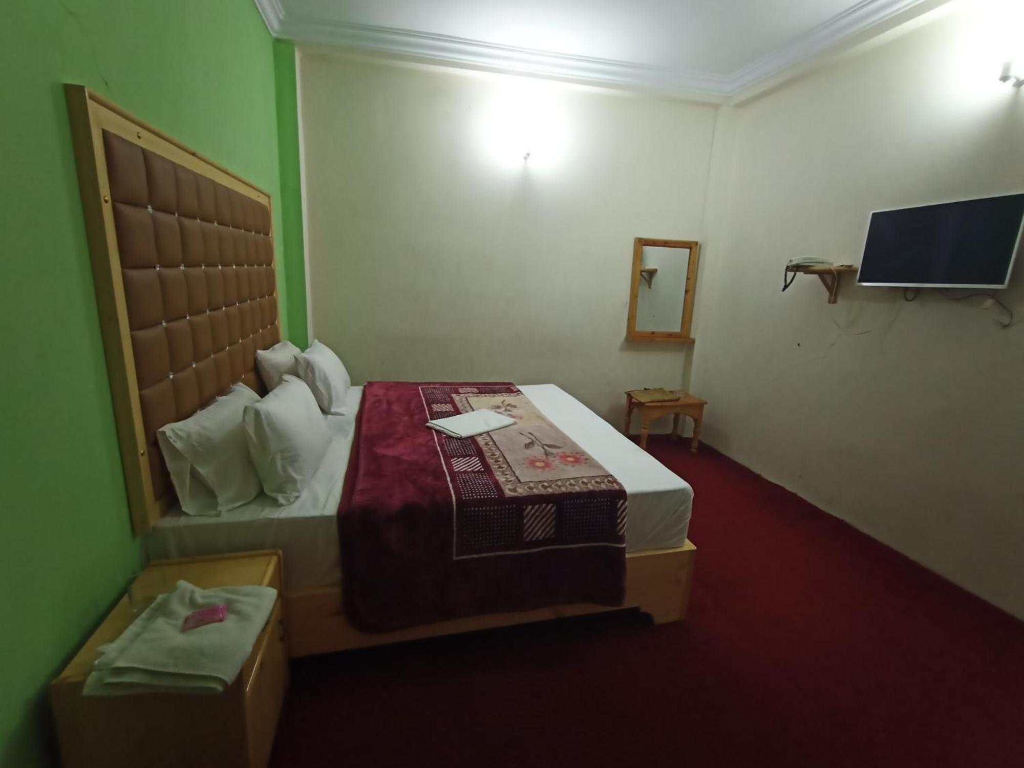 F R Darya E Swat Hotel Saidu Sharif Екстериор снимка